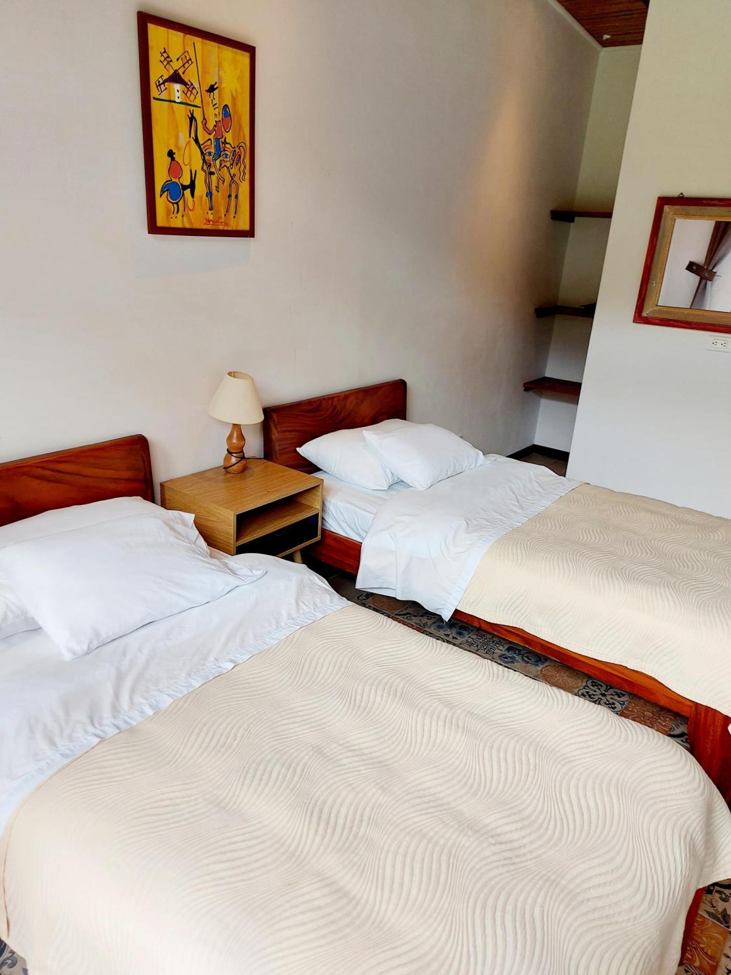 Yerbabuena Lodge Monteverde Bagian luar foto
